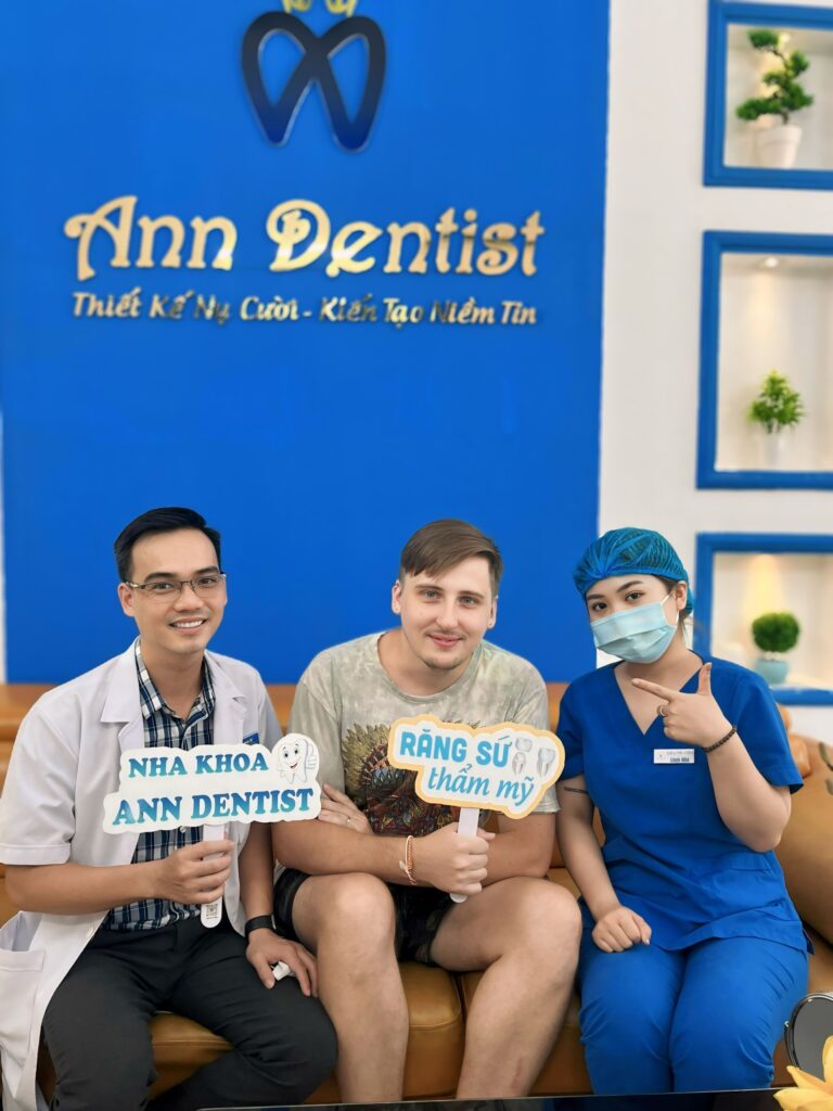 Hình ảnh khách nước ngoài tại Ann Dentist.