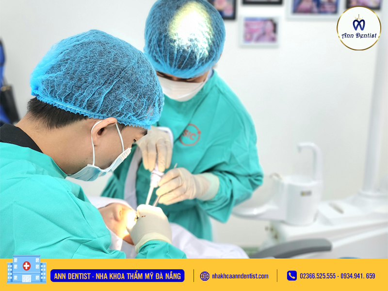 Trồng răng implant có đau không tại Ann Dentist